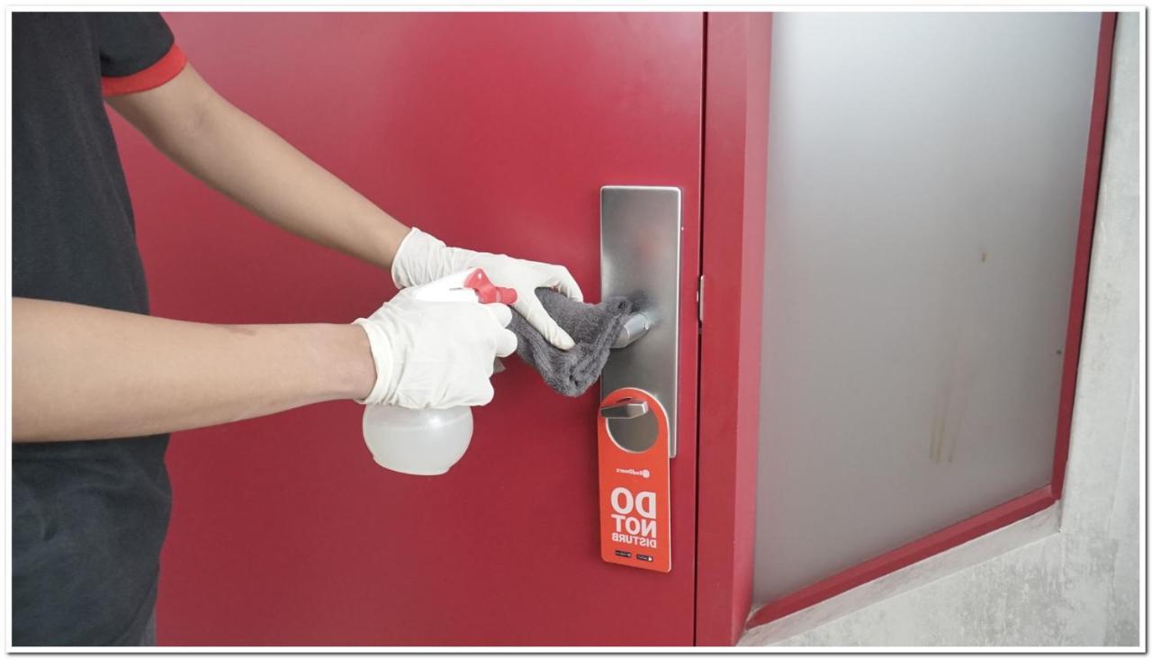 Reddoorz Plus @ Hotel Star 88 Tugu Екстериор снимка